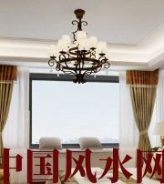 西藏卧室镜面吊顶影响夫妻财运？